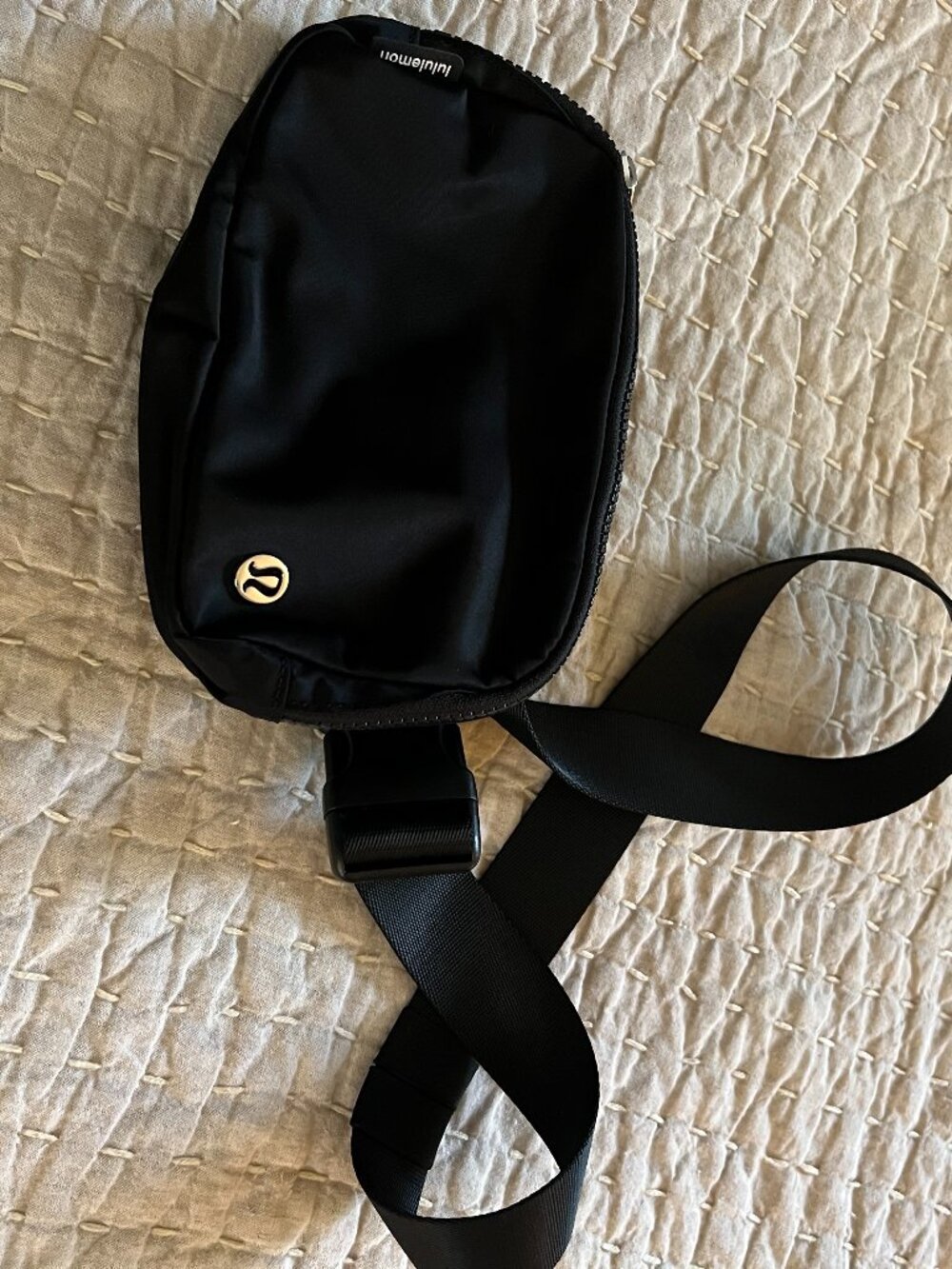 Lulemon Everywhere Belt Bag